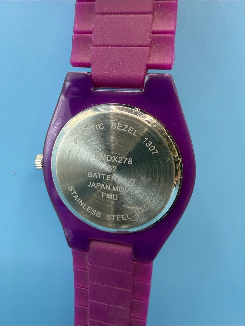 Source Unknown Purple and Red Silicone Band Watch